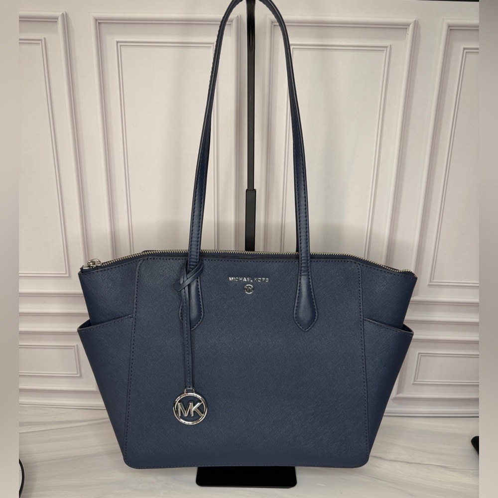 Michael Kors Navy Saffiano Leather Tote | Silver Hardware | Work Bag | Like New - Picture 2 of 7